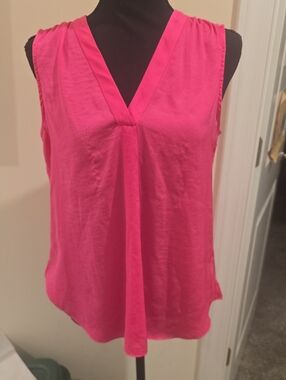 Vince Camuto Sleeveless V-Neck Camisole - Hot Pink